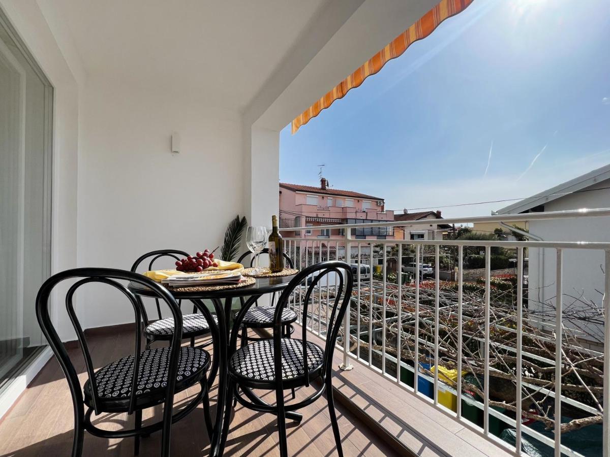 Apartments Teodora Maria Novigrad Istria Exteriör bild