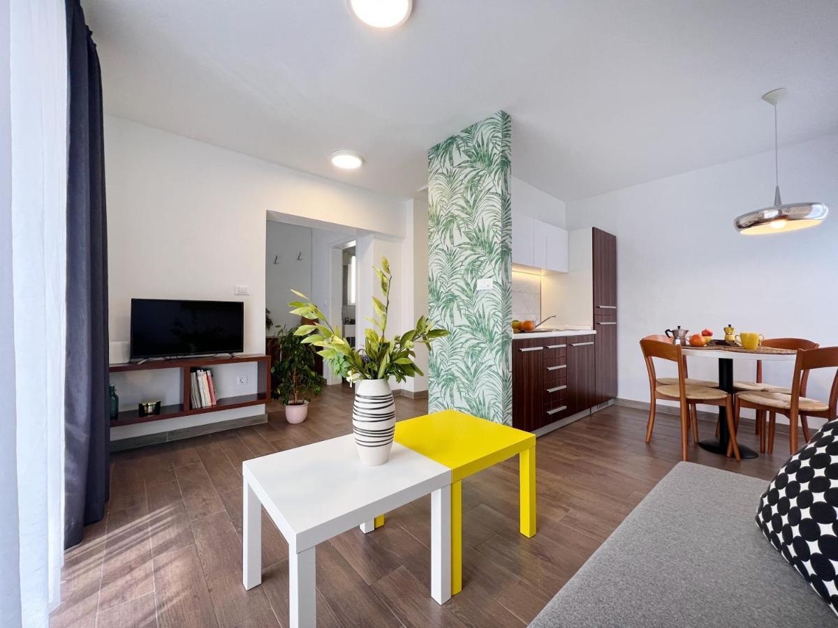 Apartments Teodora Maria Novigrad Istria Exteriör bild