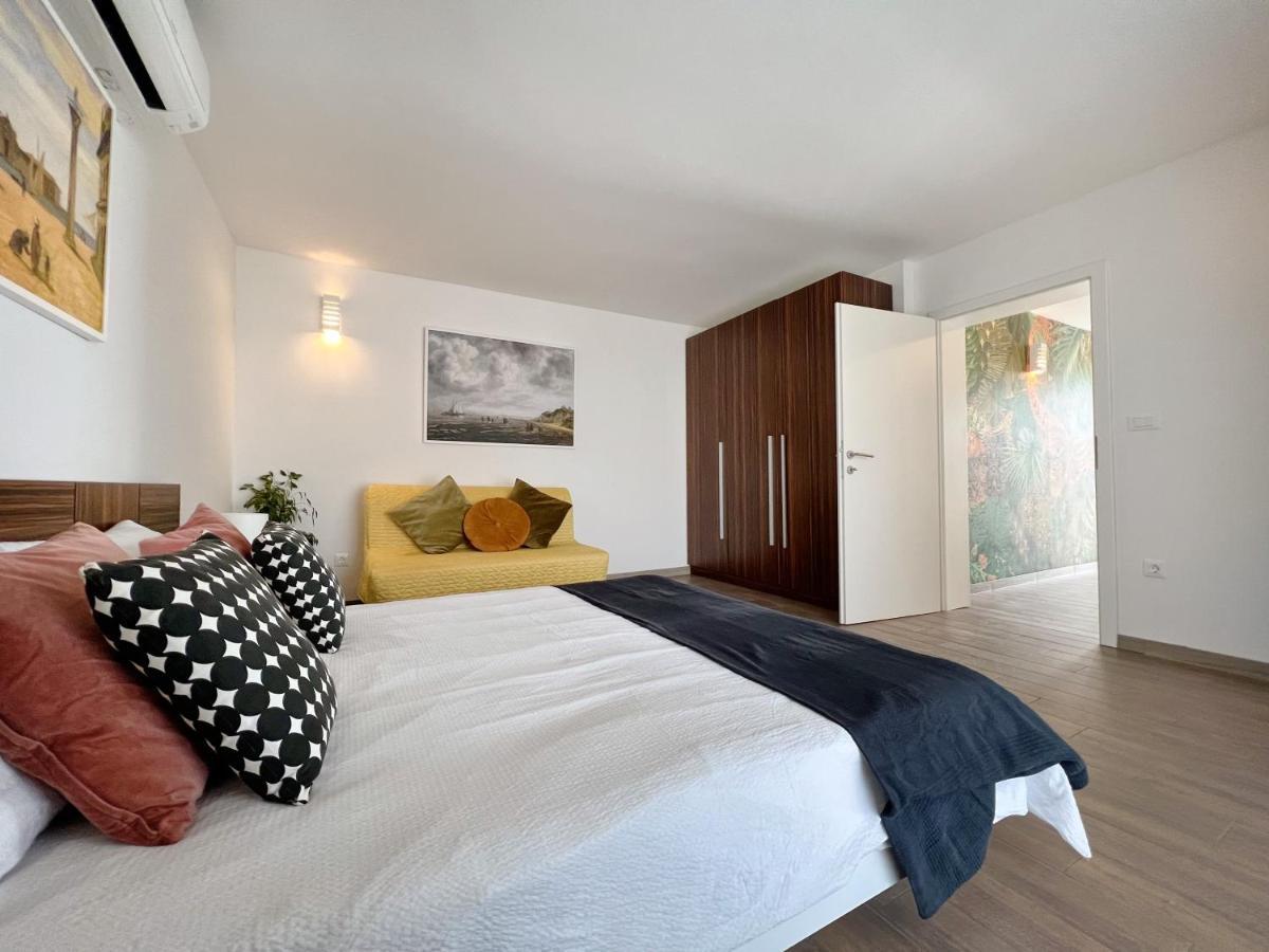 Apartments Teodora Maria Novigrad Istria Exteriör bild